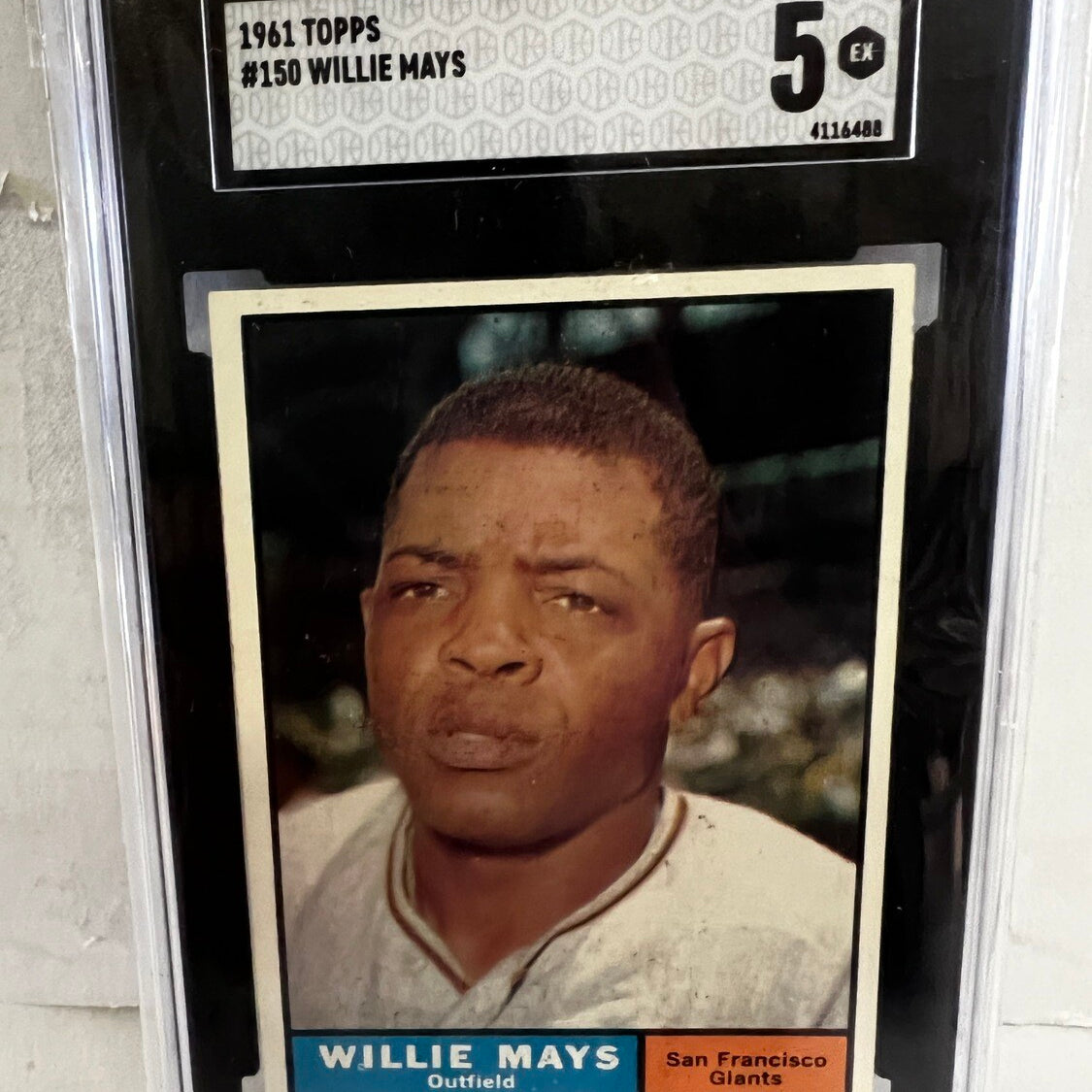 1961 Topps #150 Willie Mays SGC 5