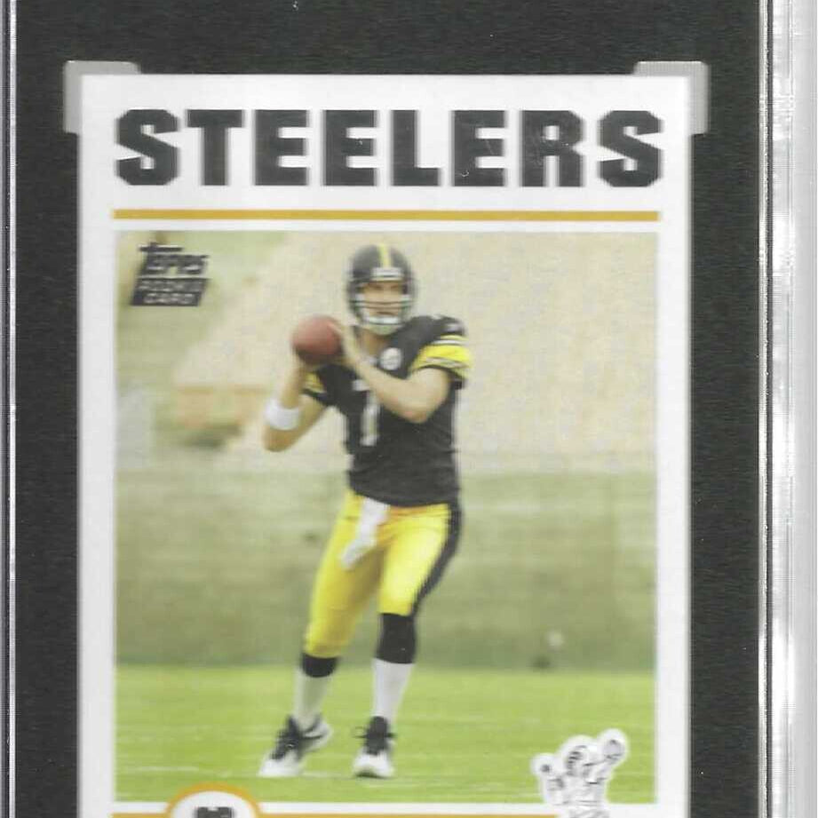 2004 Topps #311 Ben Roethlisberger rookie SGC Graded 8.5