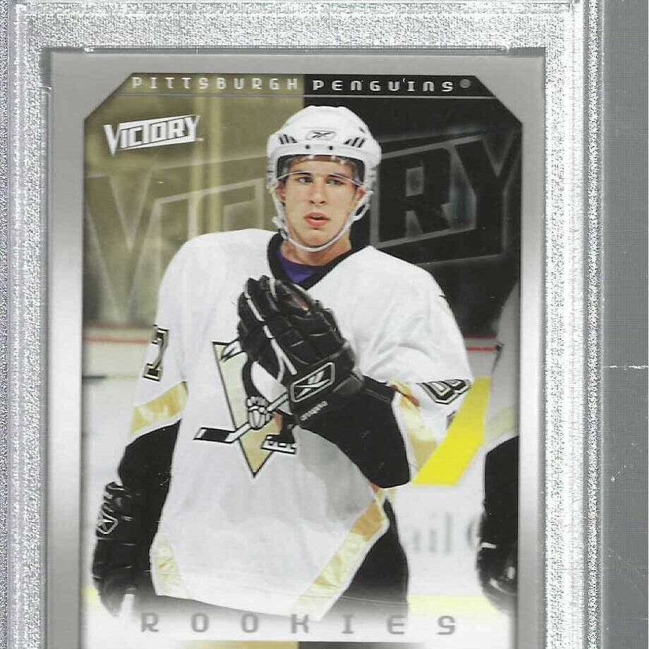 2005/06 Upper Deck Victory #285 Sidney Crosby Rookie PSA 8