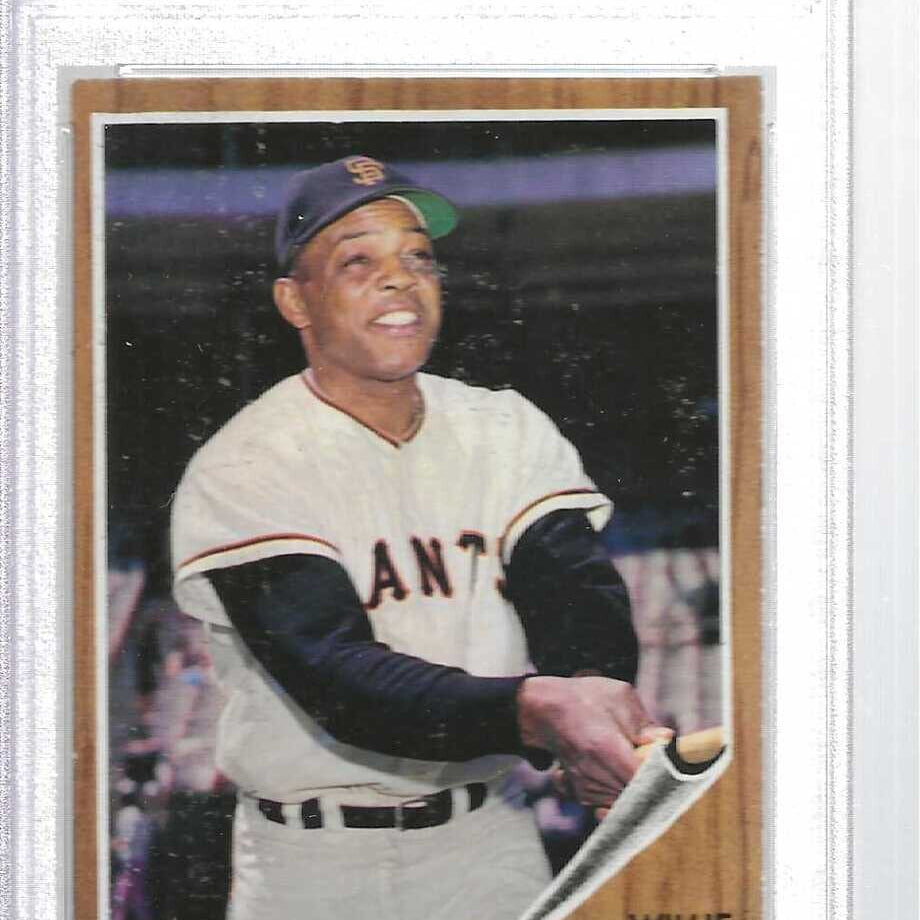 1962 Topps #300 Willie Mays PSA 5 Crisp
