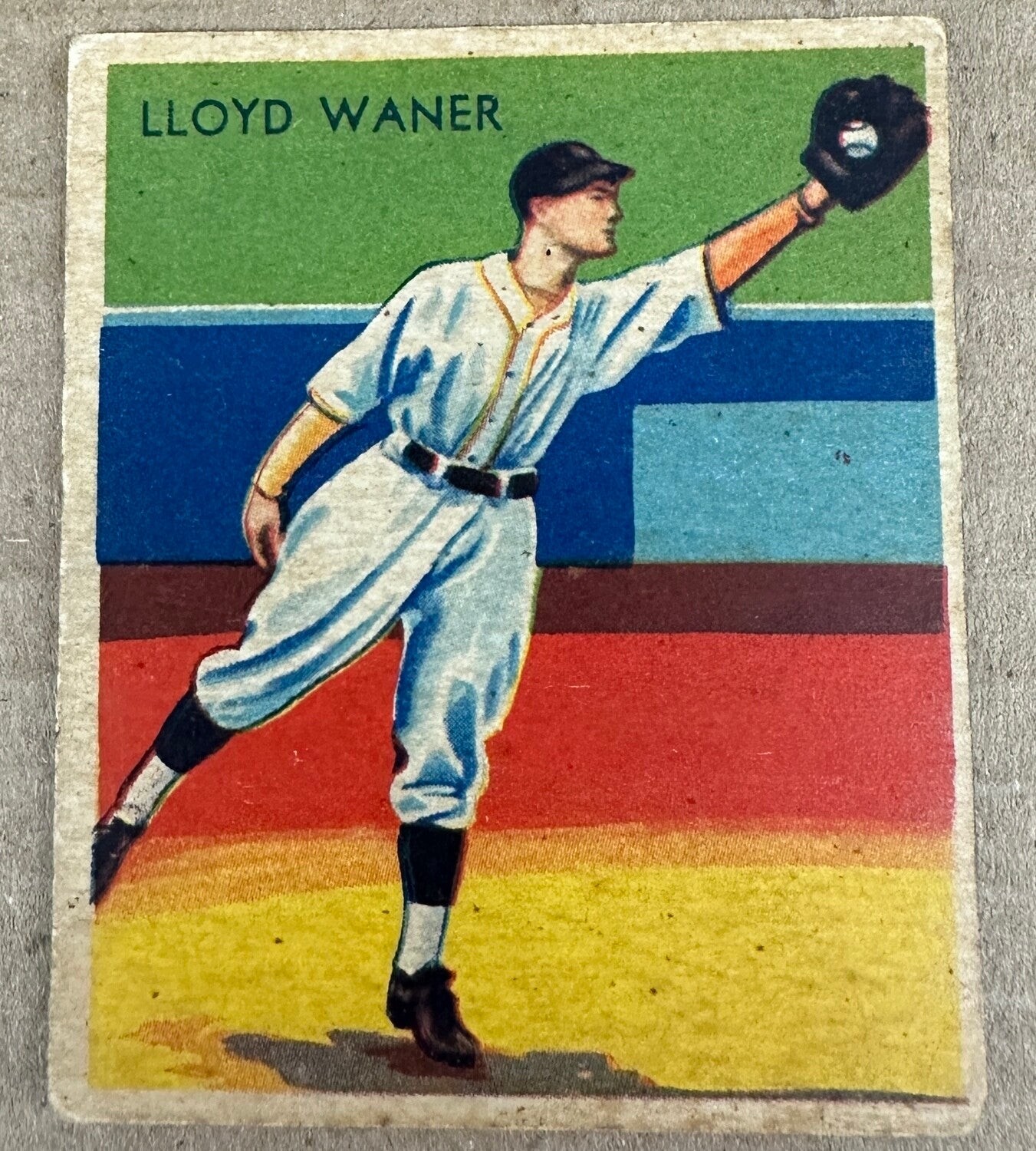 1935 Diamond Star #16 Lloyd Waner VG