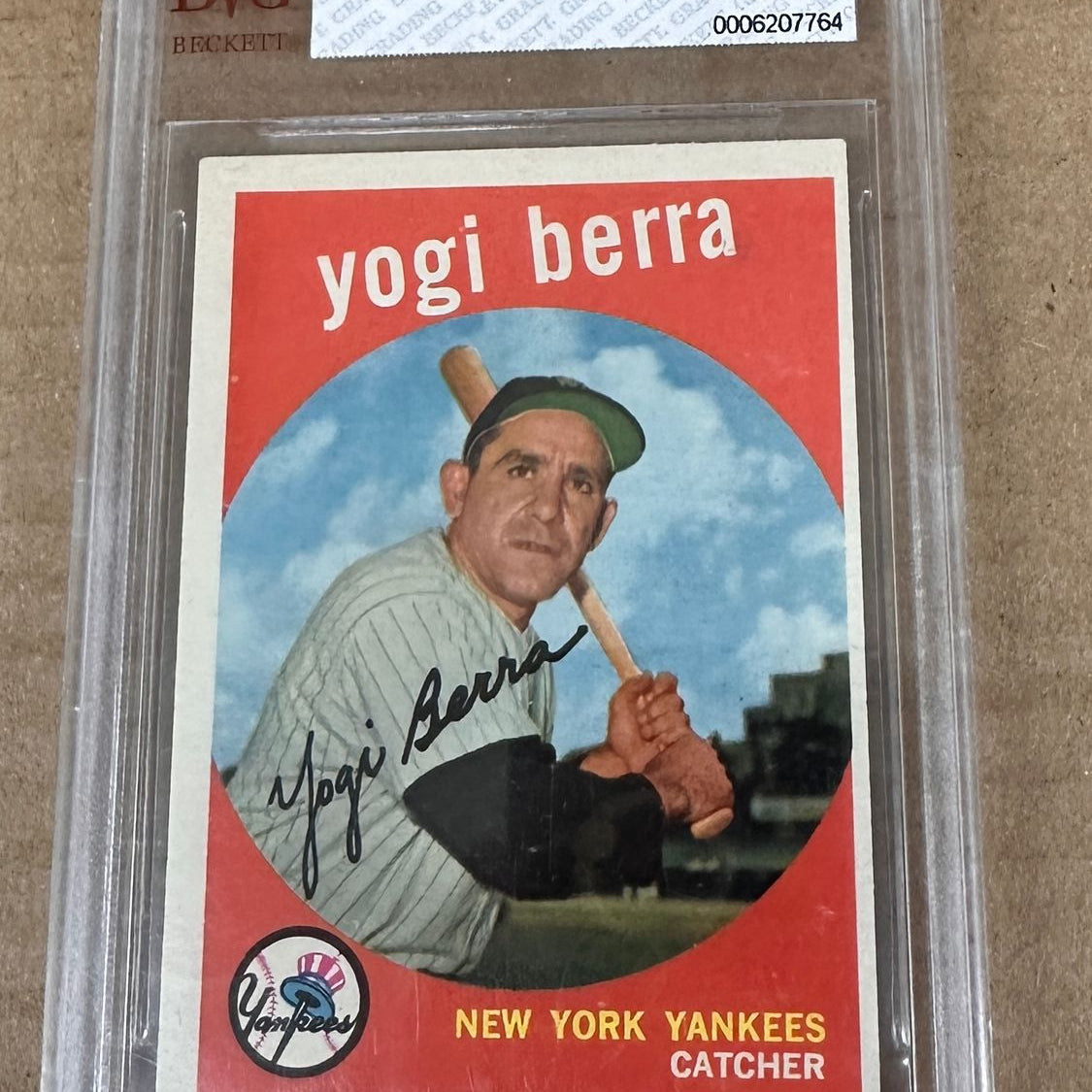 1959 Topps #180 Yogi Berra Beckett Graded 4.5
