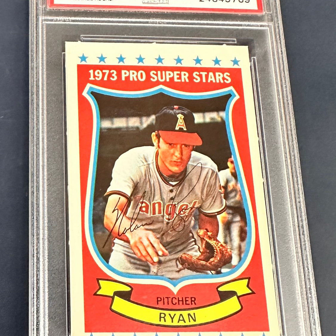 1973 Kelloggs #16 Nolan Ryan PSA 9