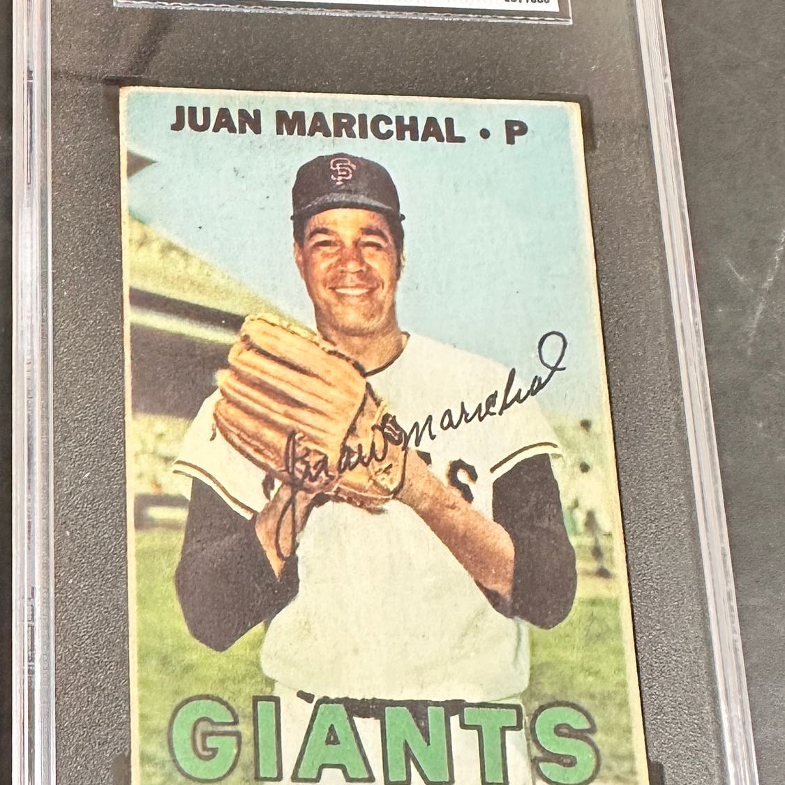 1967 Topps Venezuelan #300 Juan Marichal SGC 2