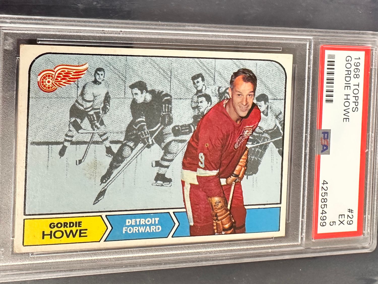 1968 Topps #29 Gordie Howe PSA 5