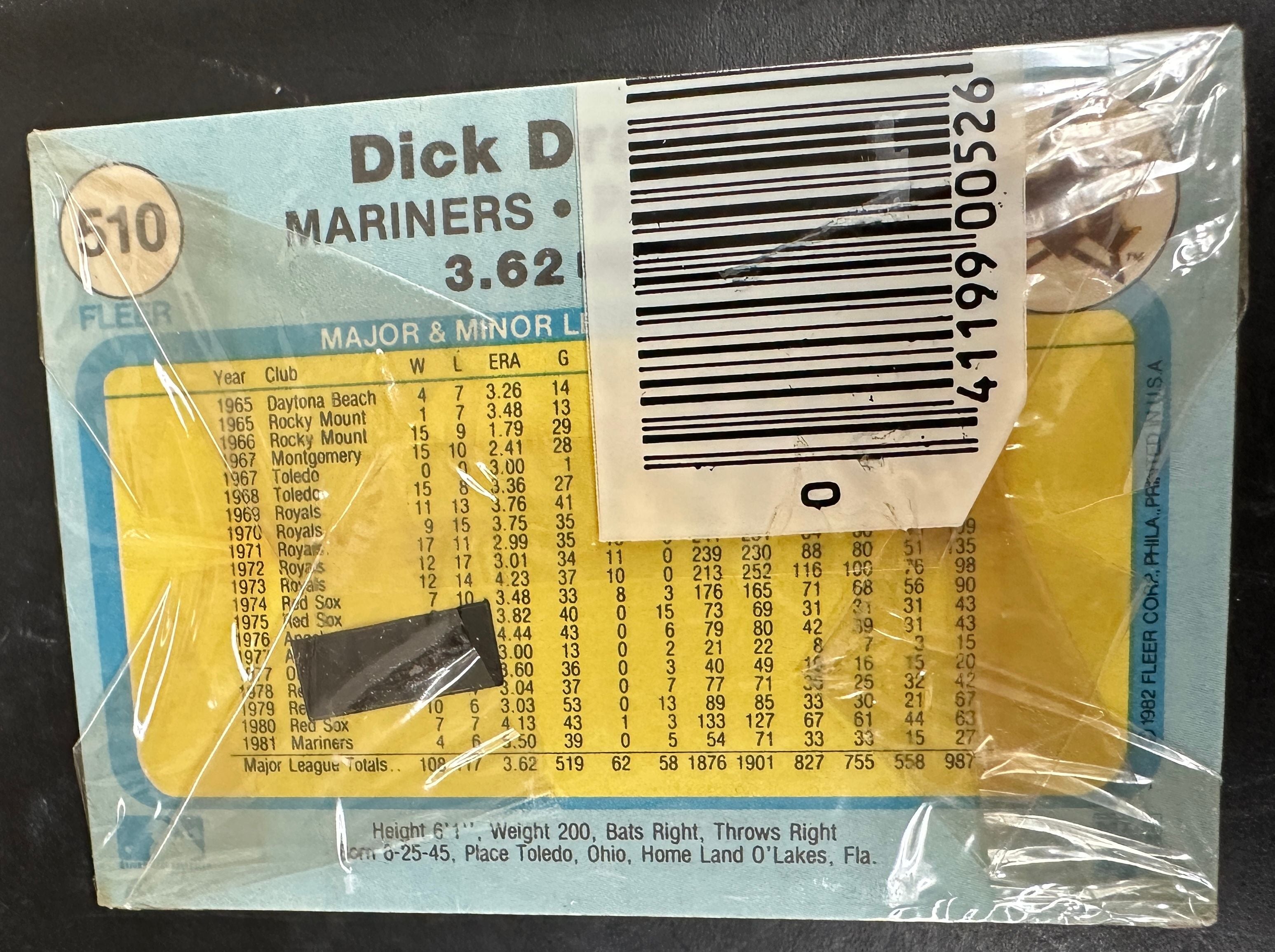 1982 Fleer Sealed Cello Pack w/ Nolan Ryan on Top