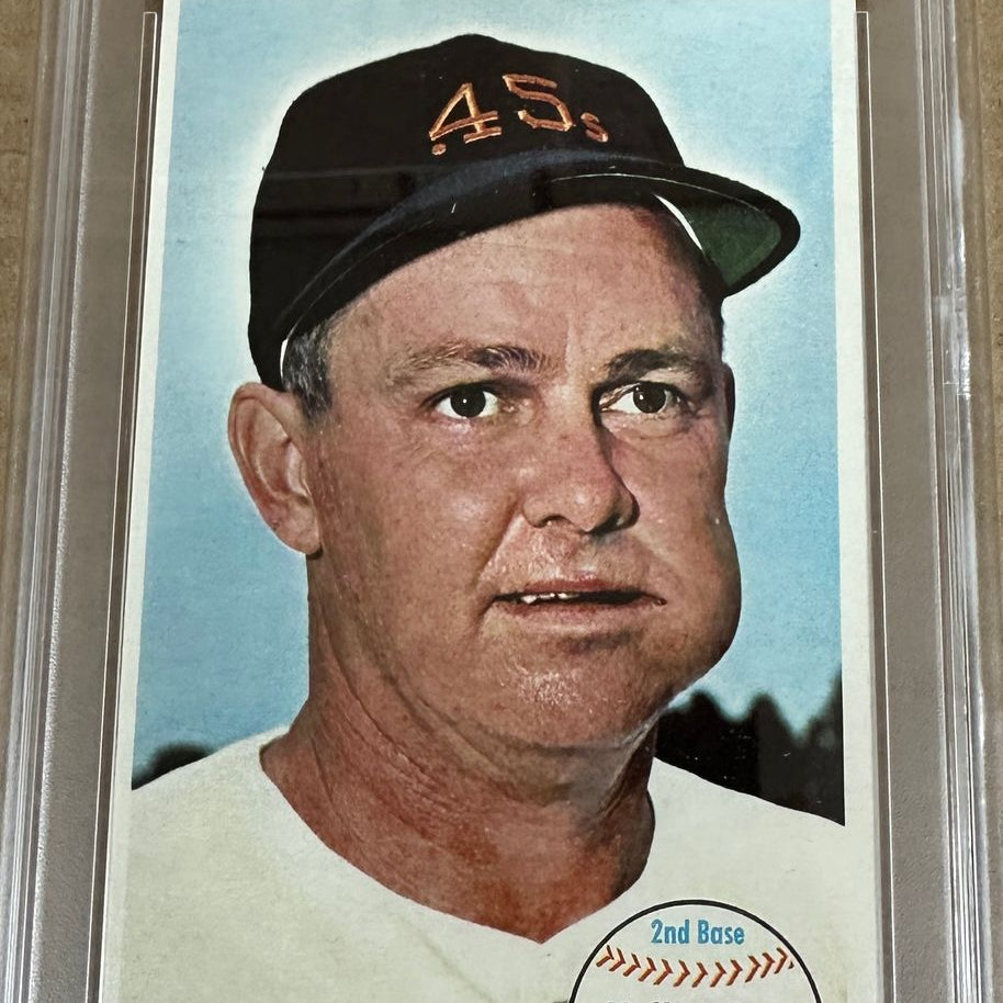 1964 Topps Giants #13 Nellie Fox PSA 8
