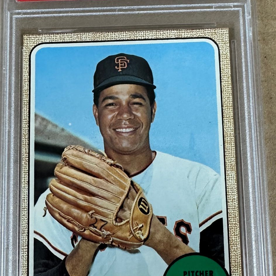 1968 Topps #205 Juan Marichal PSA 8