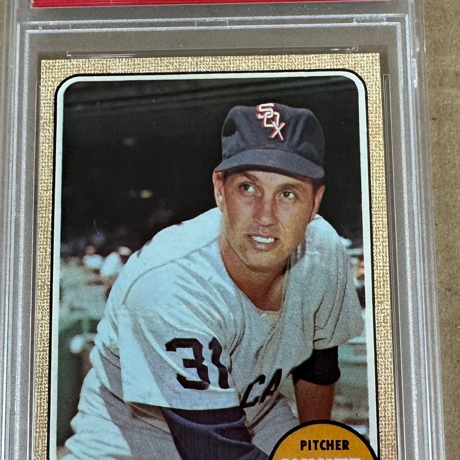 1968 Topps #350 Hoyt Wilhelm PSA 8 Well Centered!