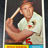 1961 Topps #10 Brooks Robinson Ex/Mint