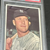 1961 Topps #300 Mickey Mantle PSA 3